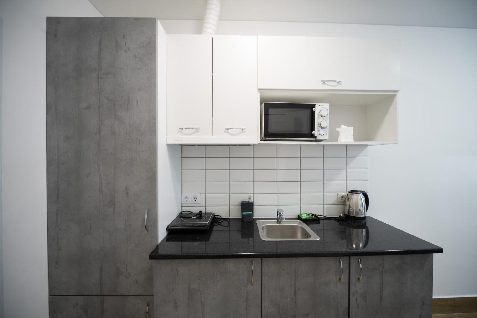 Myfreedom поруч із метро вокзальна Apartment Kyiv