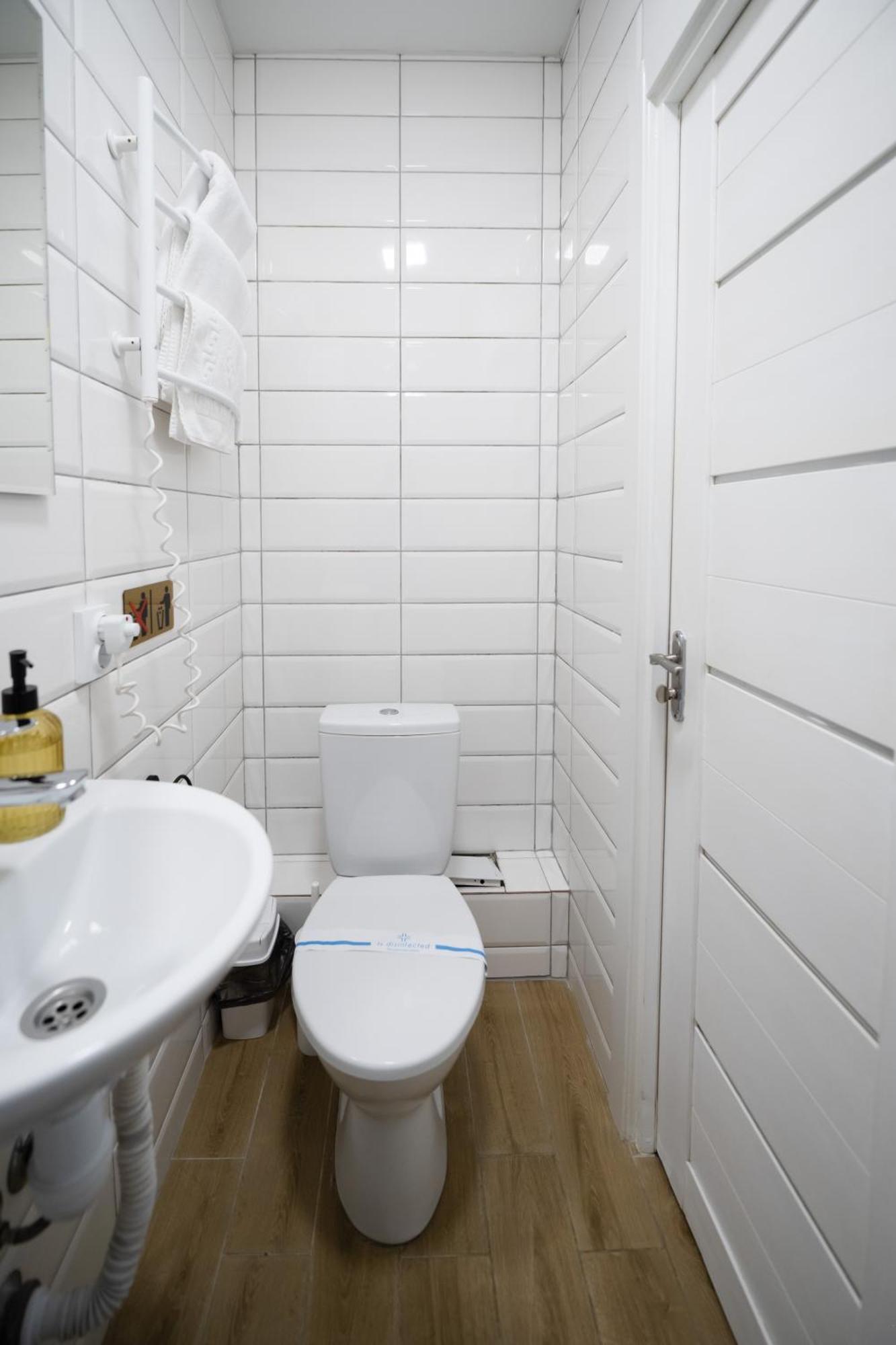 Apartment Myfreedom поруч із метро вокзальна Kyiv